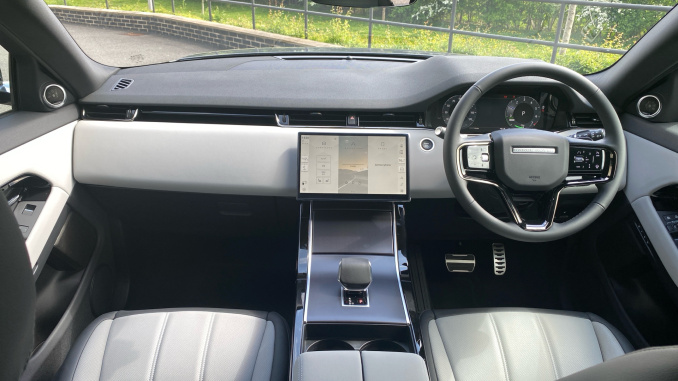 Land Rover Range Rover Evoque 1.5 P270e Dynamic SE 5dr Auto Hatchback - Image 9